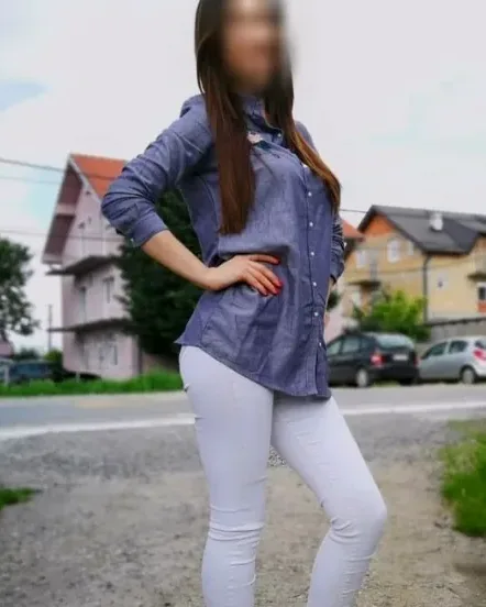 Anna, 26