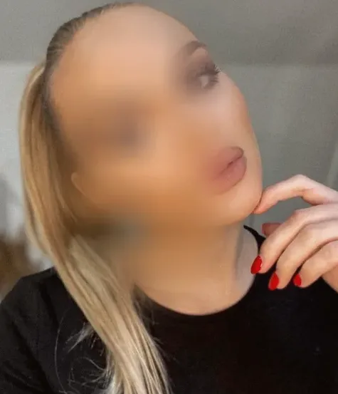 Anne, 31