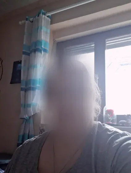 Esther, 25
