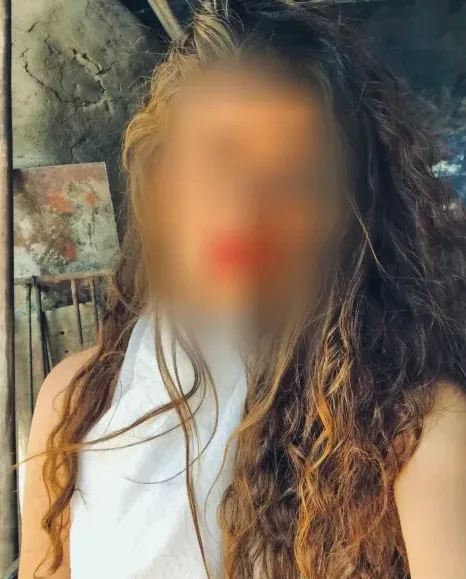 Fatima, 32