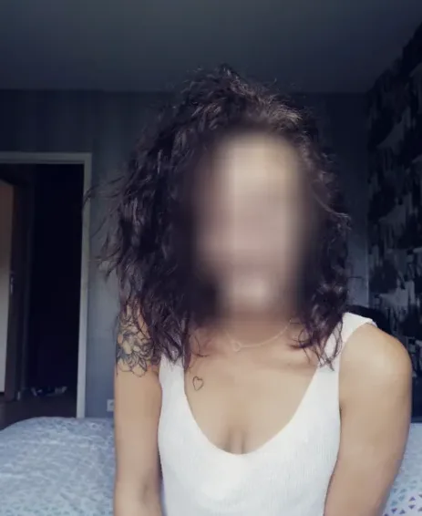 Mariam, 30