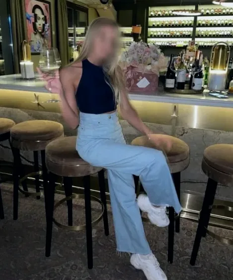 Sofie, 34